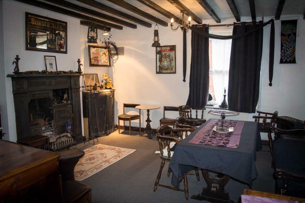 The Benbow Inn At Ruyton-Xi-Towns Eksteriør billede